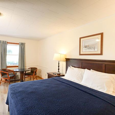 Old Chatham Chatham Travel Lodge מראה חיצוני תמונה