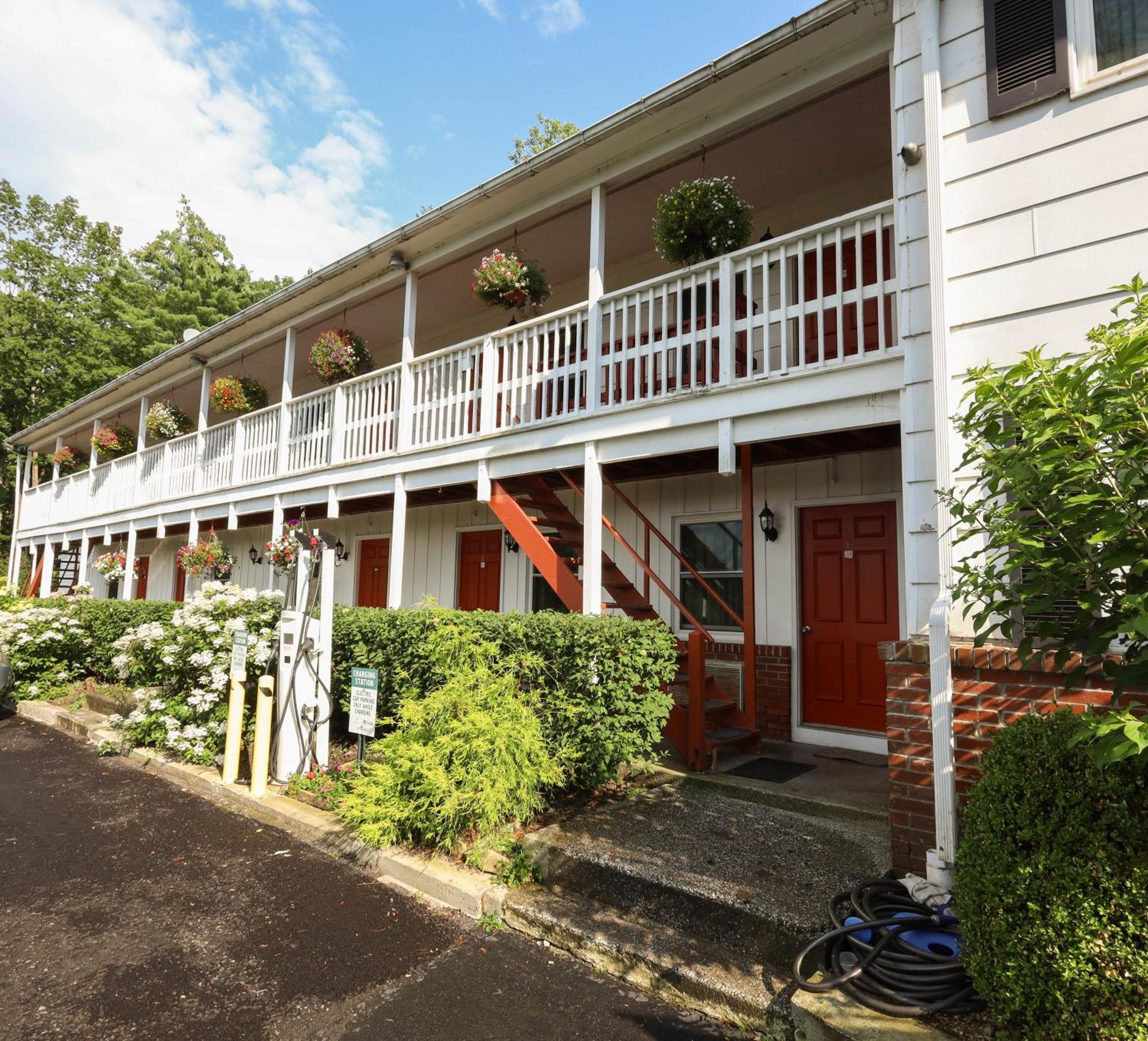 Old Chatham Chatham Travel Lodge מראה חיצוני תמונה